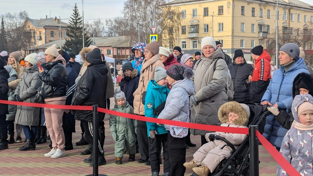 В День народного единства члены Чебаркульской МО ВОС  приняли участие в «Чебаркульской трапезе»