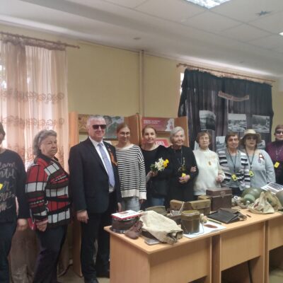 Члены Чебаркульской МО ВОС посетили выставку “Военная форма солдат ВОВ. Это наша с тобой история.” 