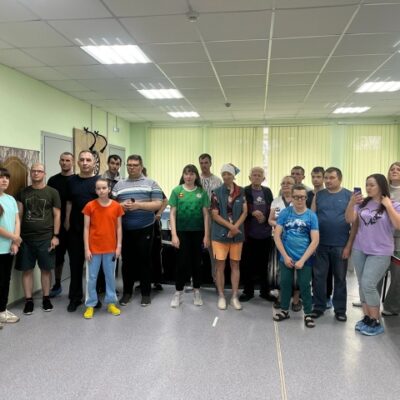 Уверенные броски к победе: Анастасия Викуленкова представила Чебаркульскую МО ВОС на соревнованиях по дартсу в Миассе