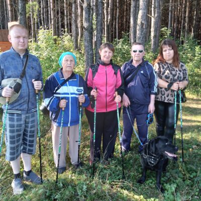 Провожая лето: члены Верхнеуфалейской МО ВОС приняли участие в оздоровительной прогулке