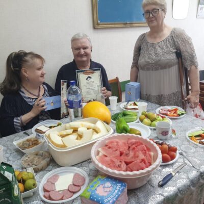 Каслинская группа ВОС провела летнюю встречу с угощениями и добрыми делами