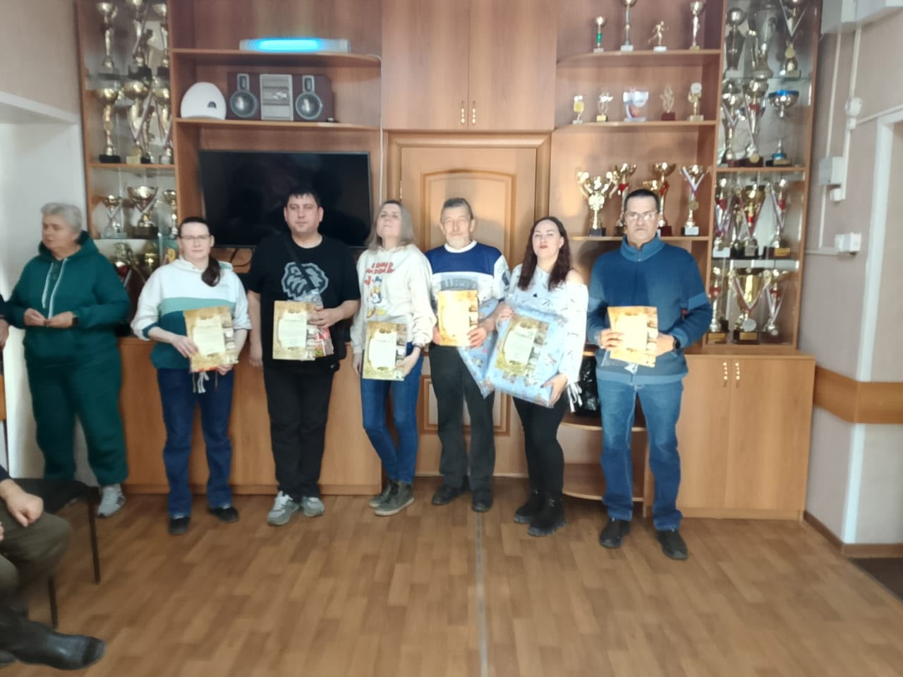 общая фотография победителей с дипломами