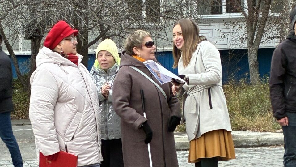 В Озёрске прошла акция «Мы вместе» ко Дню белой трости
