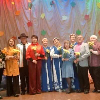 Цвет настроения — осень: в Златоустовской МО ВОС состоялся праздничный концерт