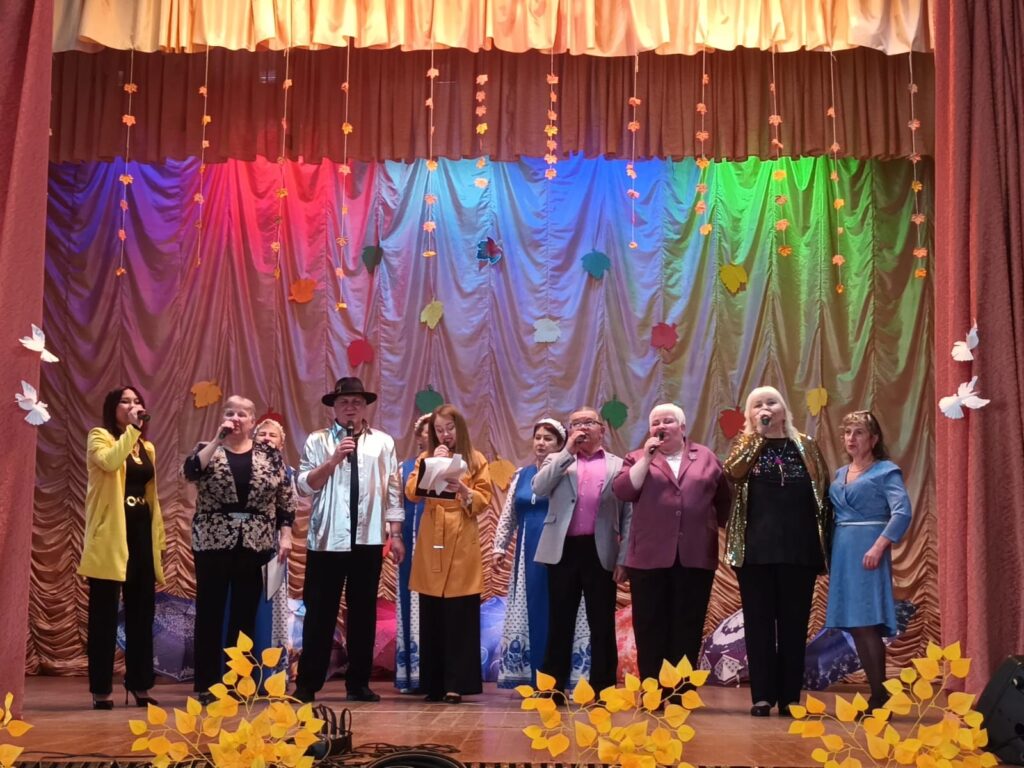 выступление вокалистов на празднике