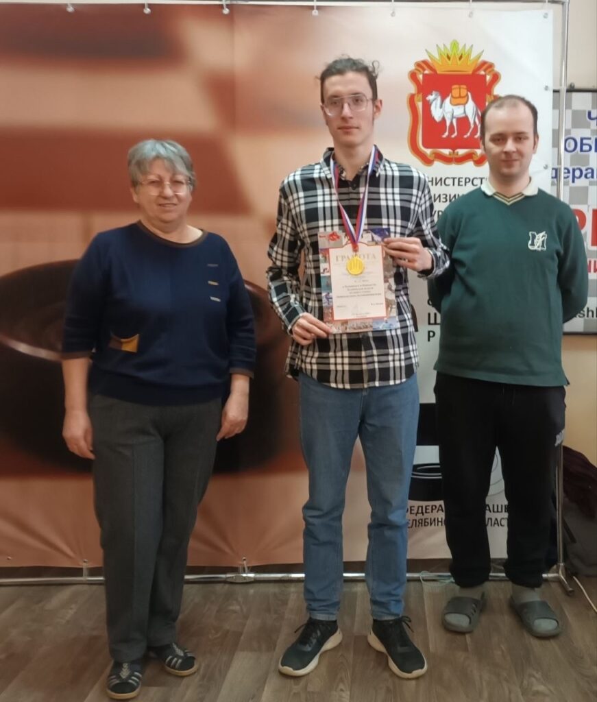 общее фото награждённых юниоров