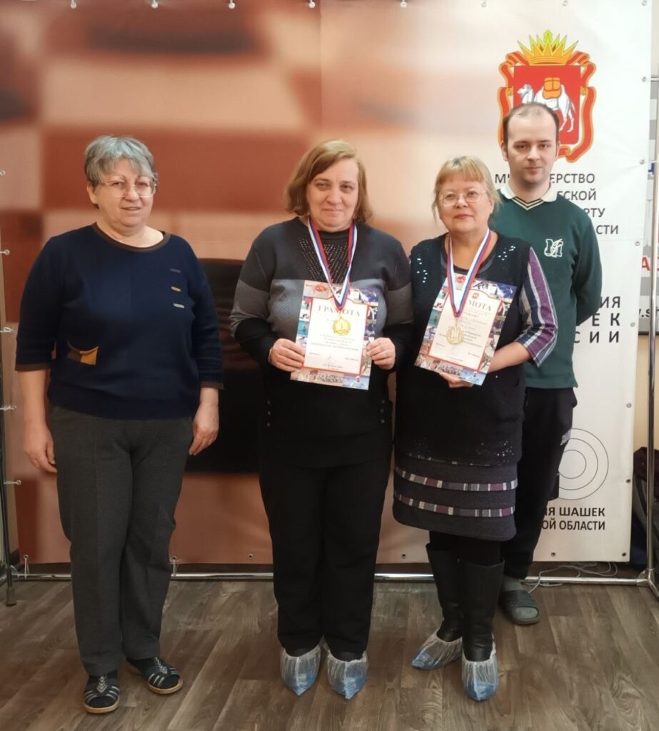 общее фото награжденных женщин