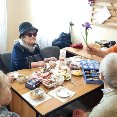 В Кыштымской группе ВОС тепло встретили Международный женский день