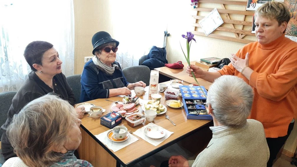 В Кыштымской группе ВОС тепло встретили Международный женский день