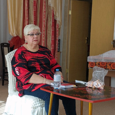 Озёрская поэтесса Наталья Минигараева провела мастер-класс по стихосложению для воспитанников детского дома