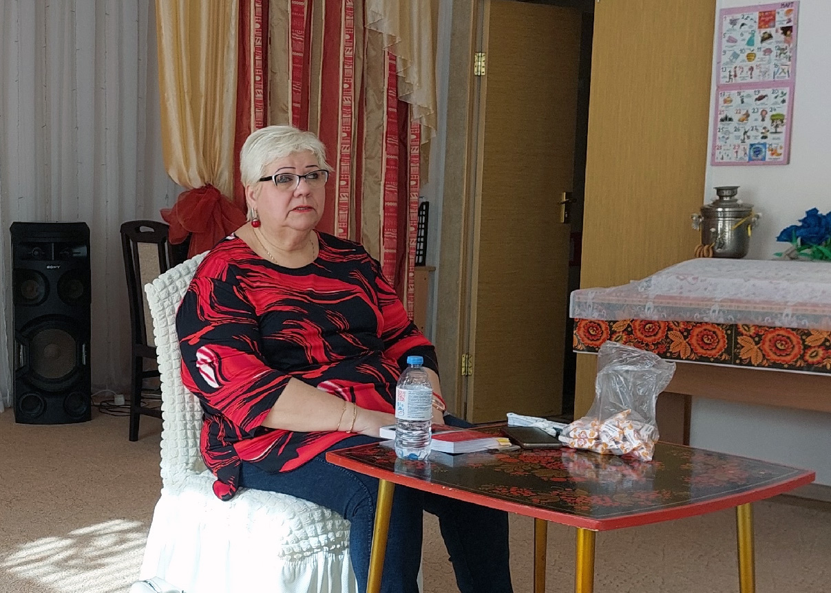 Озёрская поэтесса Наталья Минигараева провела мастер-класс по стихосложению для воспитанников детского дома