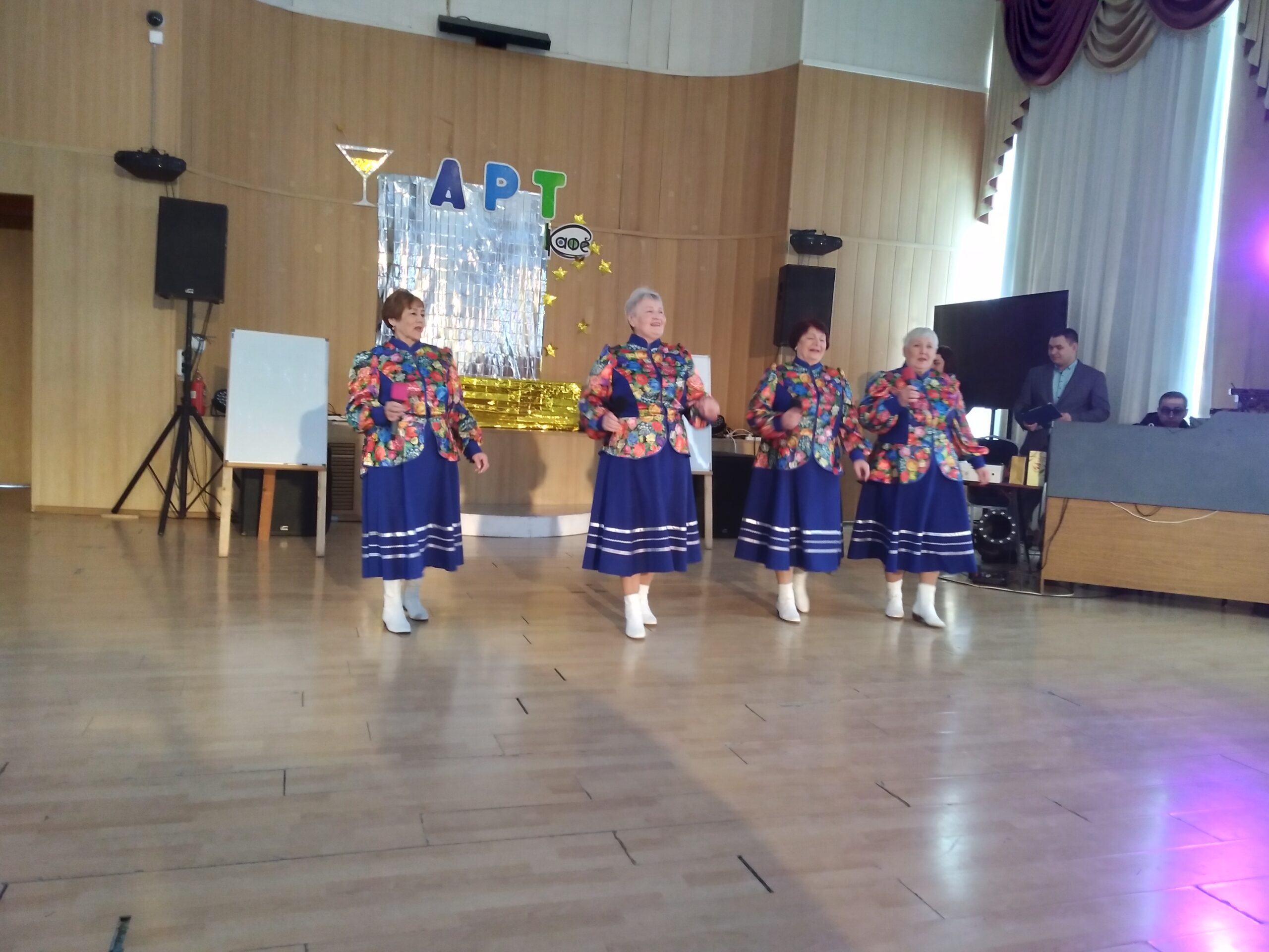 «Весенняя капель» объединила активных и талантливых женщин