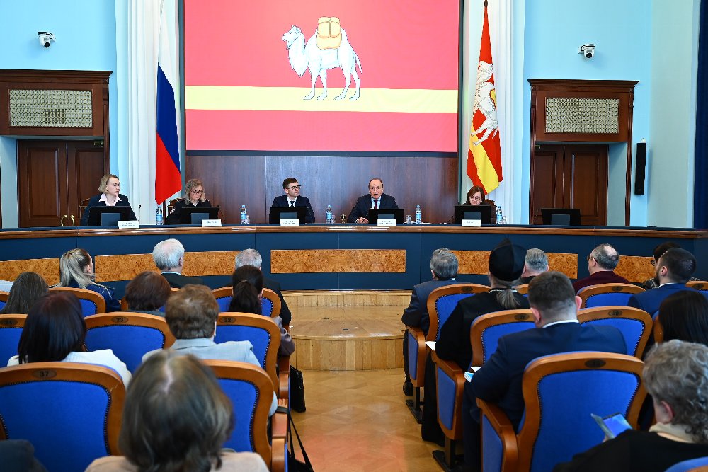 Председатель ЧООО ВОС Александр Рожков принял участие в заседании Общественного совета при правительстве Челябинской области