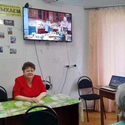 «Сухари и булочки»: в Ашинской МО ВОС состоялся кинопоказ фильма с тифлокомментированием
