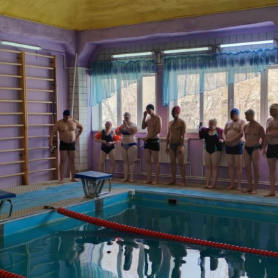 Представители Верхнеуфалейской МО ВОС приняли участие в соревнованиях по плаванию ко Дню Победы