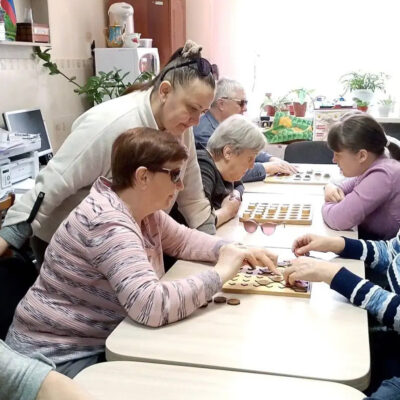 В Чебаркульской МО ВОС провели ознакомительное занятие по  адаптивным интеллектуальным играм