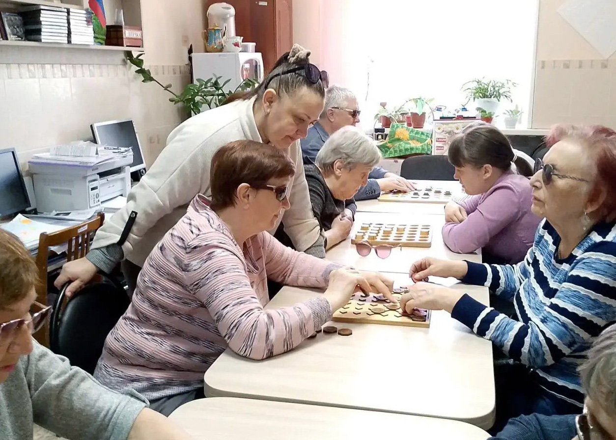 В Чебаркульской МО ВОС провели ознакомительное занятие по  адаптивным интеллектуальным играм